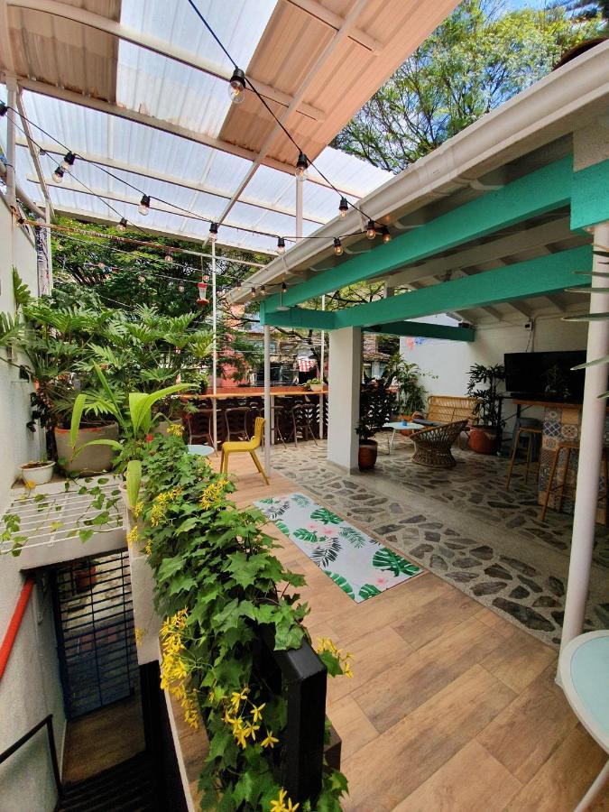 La Playa Hostel & Rooftop Medellín Dış mekan fotoğraf