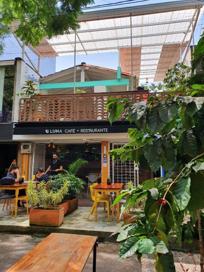 La Playa Hostel & Rooftop Medellín Dış mekan fotoğraf