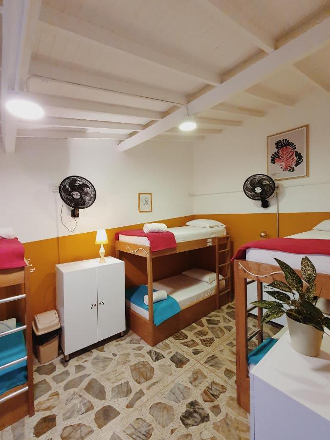 La Playa Hostel & Rooftop Medellín Dış mekan fotoğraf