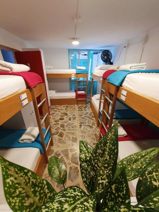 La Playa Hostel & Rooftop Medellín Dış mekan fotoğraf